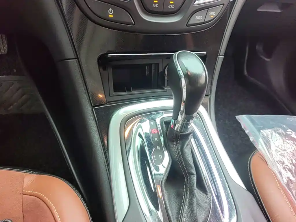 Buick Regal — миниатюра 7