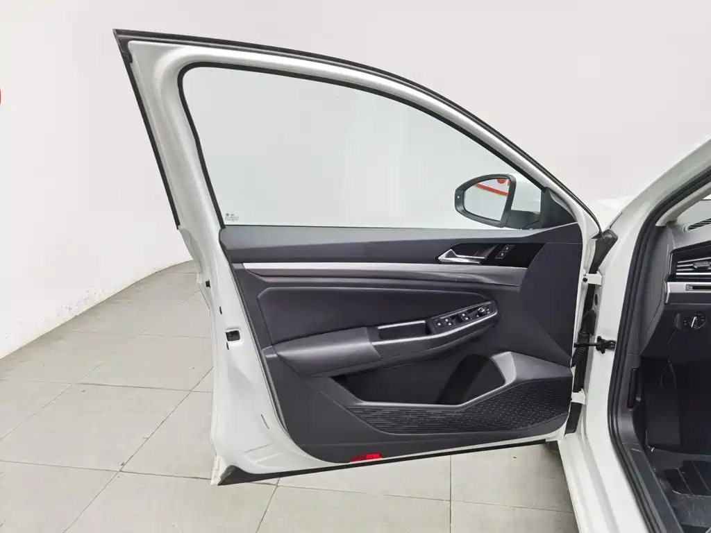 Volkswagen Bora — миниатюра 8