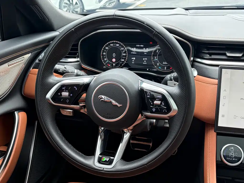Jaguar XFL — миниатюра 18
