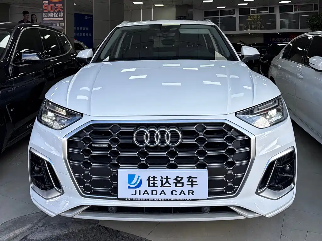 Audi Q5L — миниатюра 2