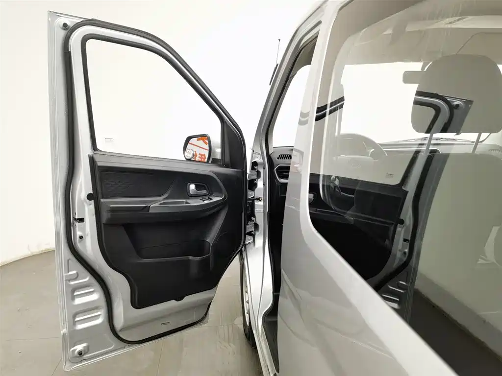 CHANGAN CHANGAN RUIXING M60