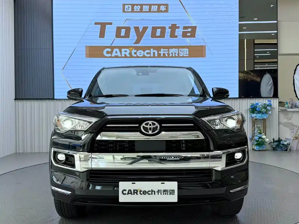 Toyota  2022
