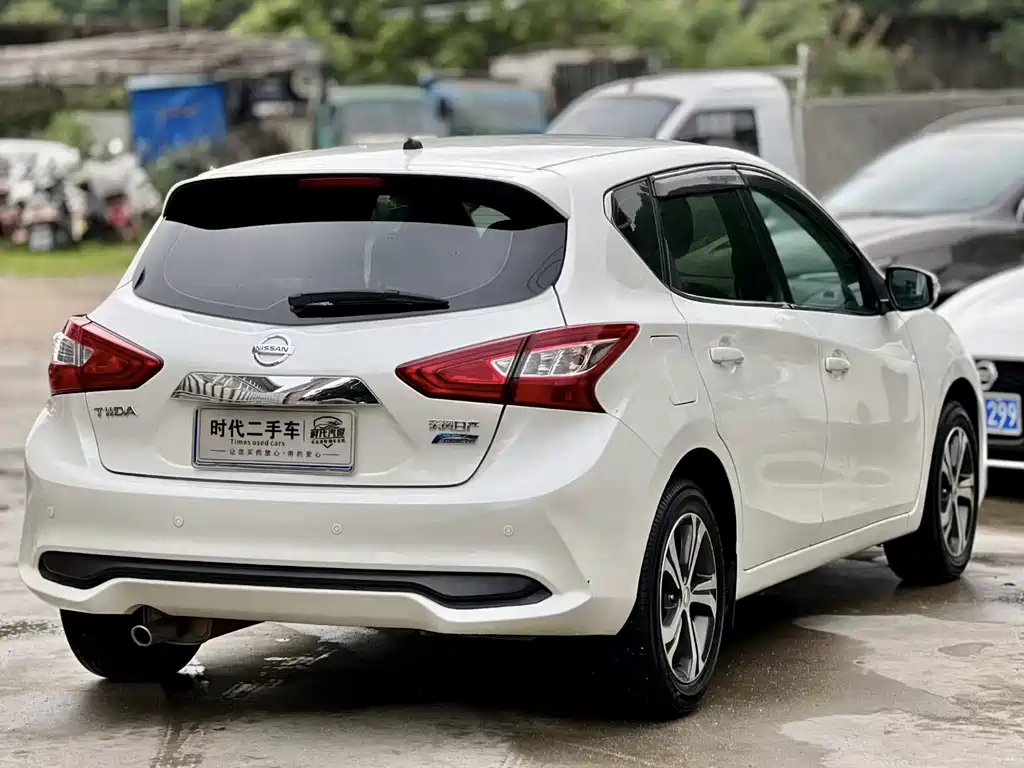 Nissan Tiida — миниатюра 8