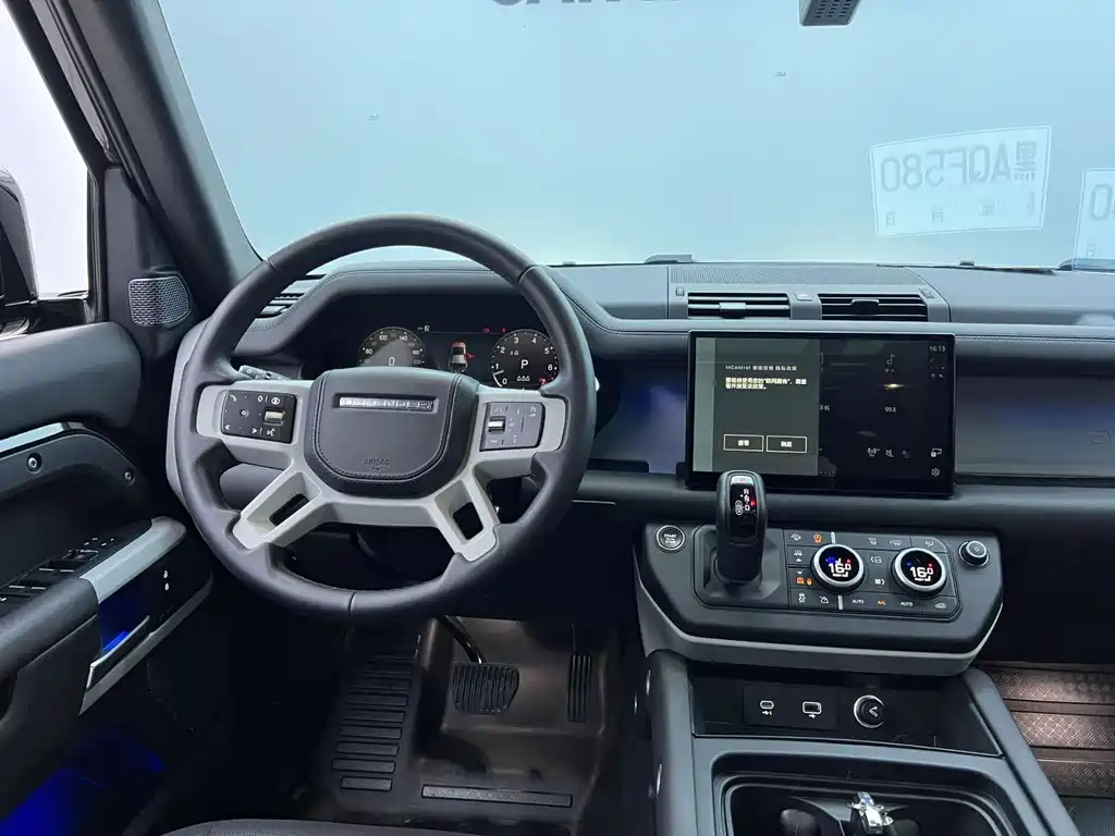 Land Rover Defender — миниатюра 10