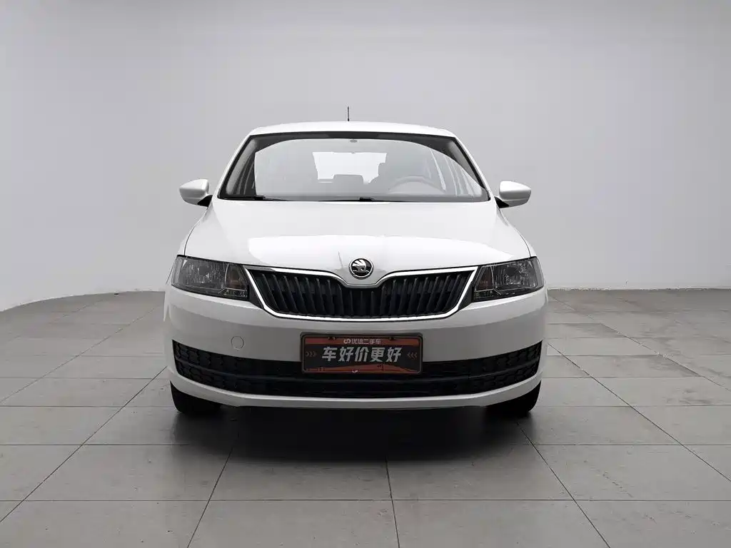 Skoda Rapid Spaceback — миниатюра 3