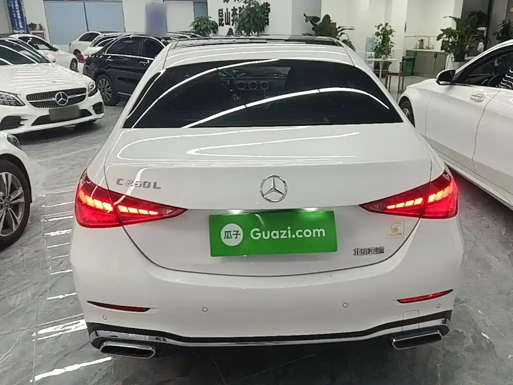Mercedes-Benz C-Class — миниатюра 6