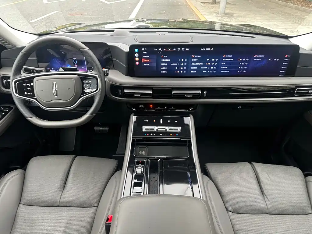 Lincoln Aviator — миниатюра 8
