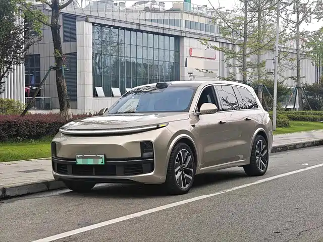 2022 Li Xiang L9