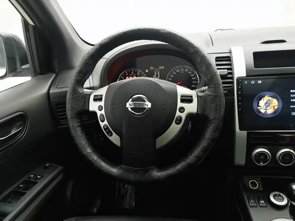 Nissan X-Trail — миниатюра 11