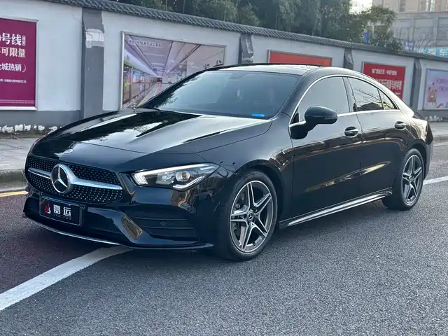 MERCEDES-BENZ CLA