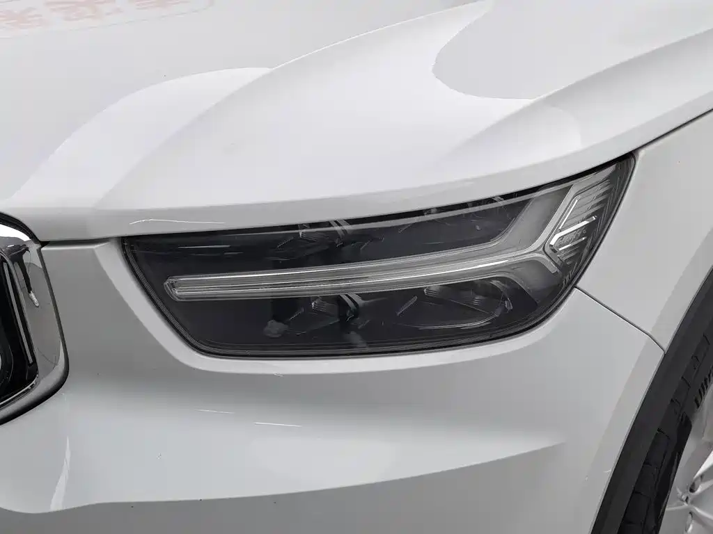 Volvo XC40 — миниатюра 7