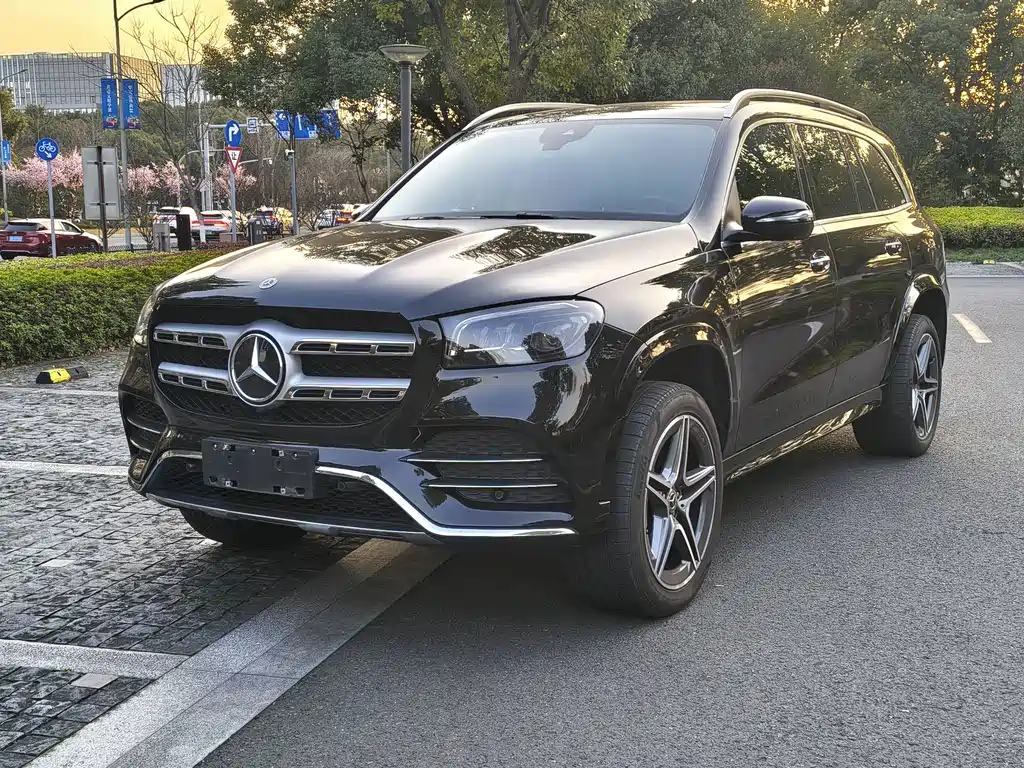 Mercedes-Benz GLS 2023