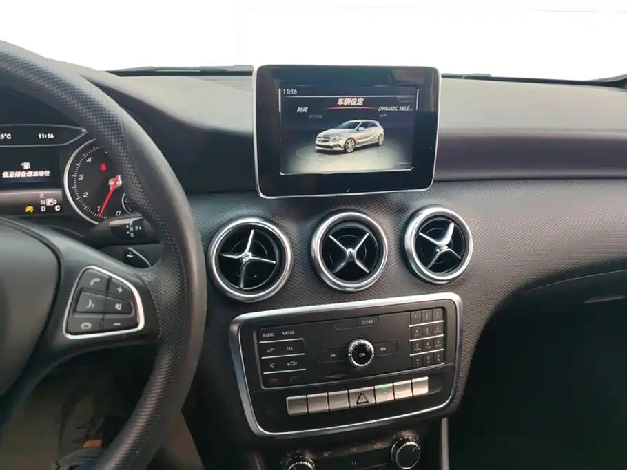 Mercedes-Benz A-Class (Import) — миниатюра 13
