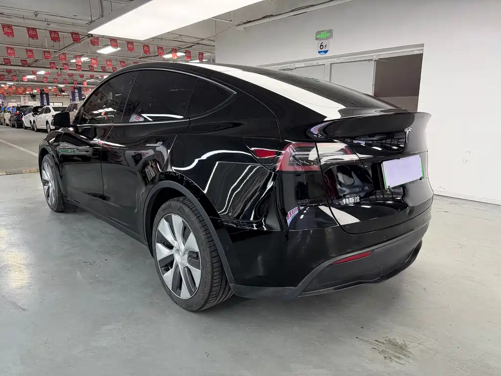 Tesla Model Y — фотографии объявления, Фото 12
