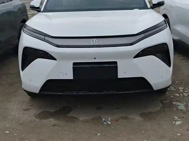 2026 BYD Tang