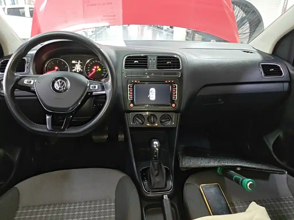 Volkswagen Polo — миниатюра 10