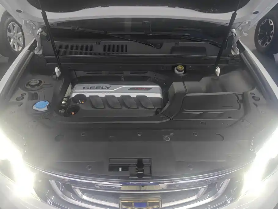 Geely Boyue — миниатюра 10