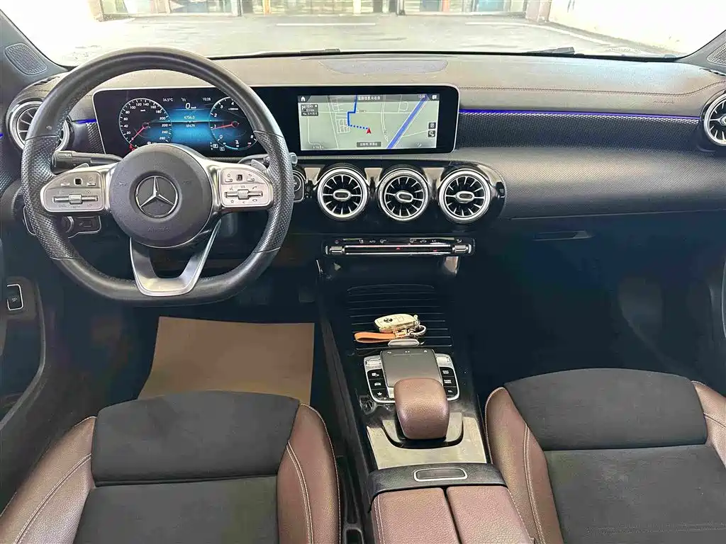 Mercedes-Benz A-Class — миниатюра 9