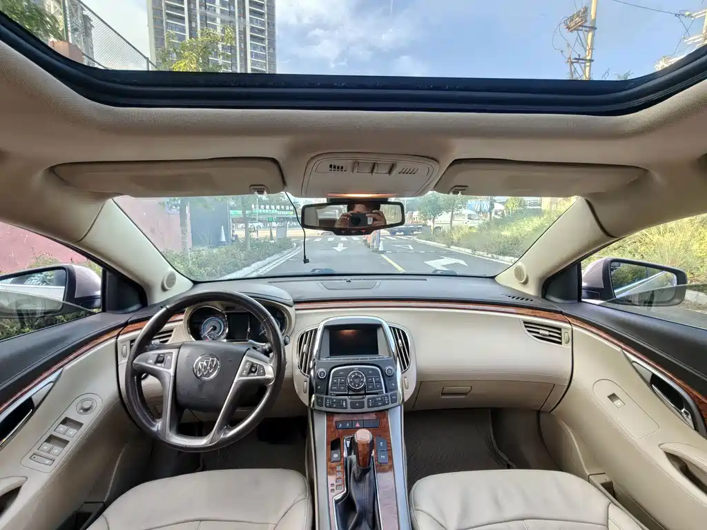 Buick LaCrosse — миниатюра 11
