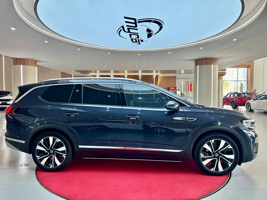 Volkswagen Viloran 2021 380TSI Flagship