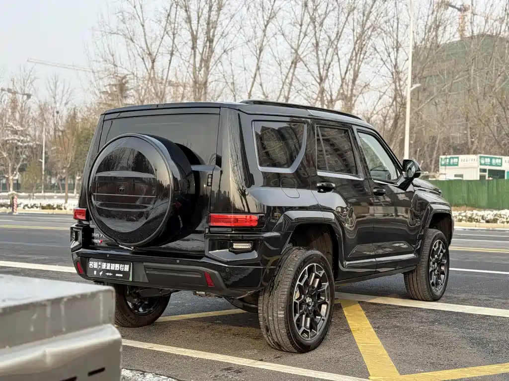 TANK TANK 700 NEW ENERGY