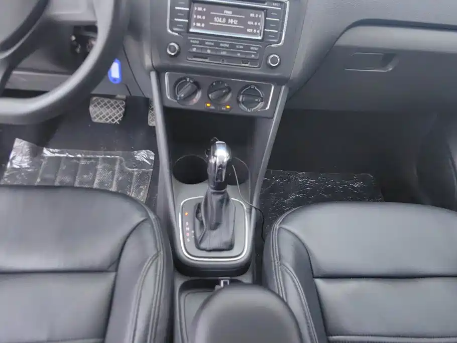 Volkswagen Polo — миниатюра 16