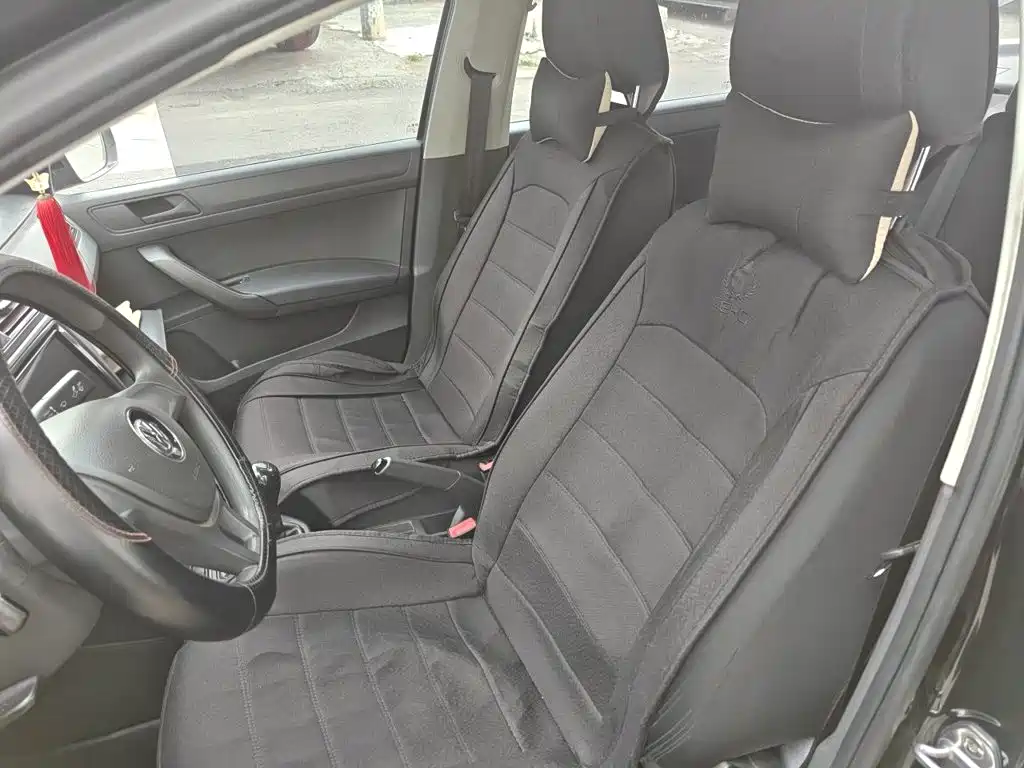 Volkswagen Santana — миниатюра 11