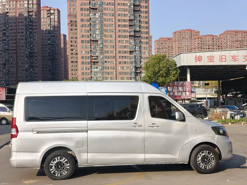 CHANGAN CHANGAN RUIXING M90