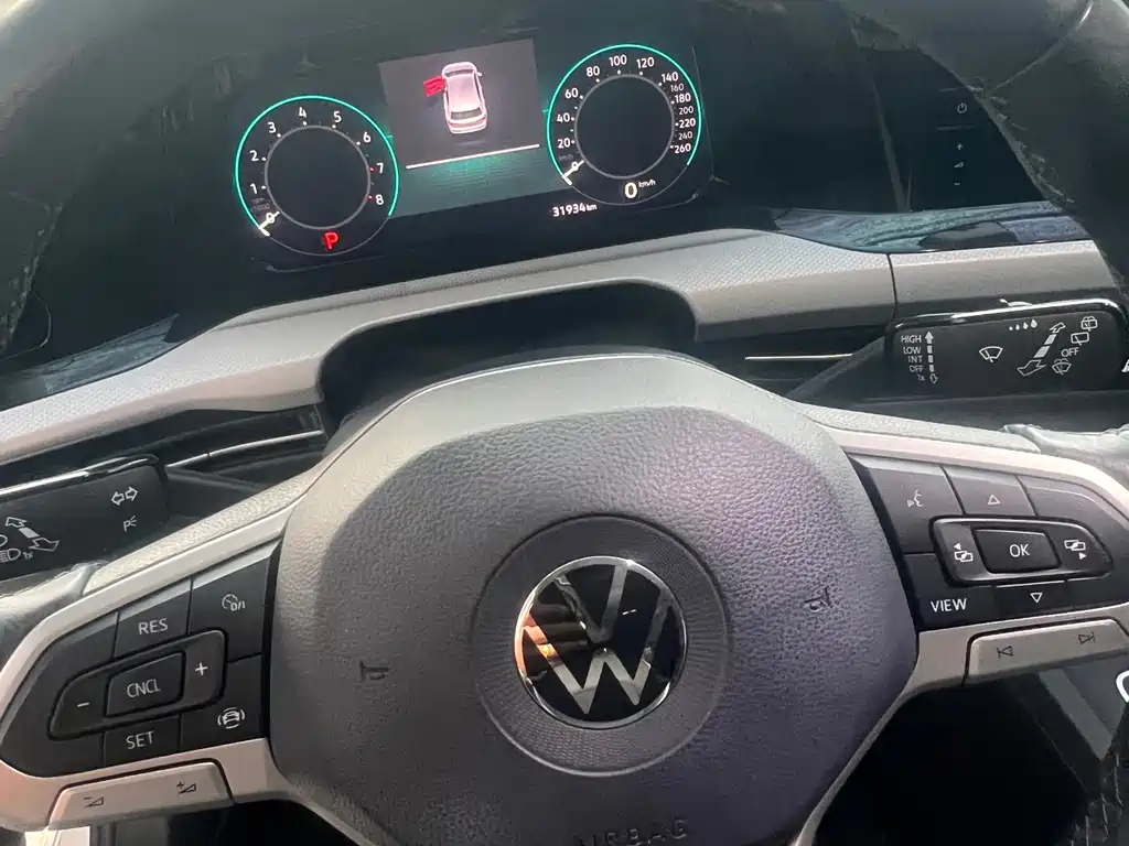Volkswagen Golf — миниатюра 11