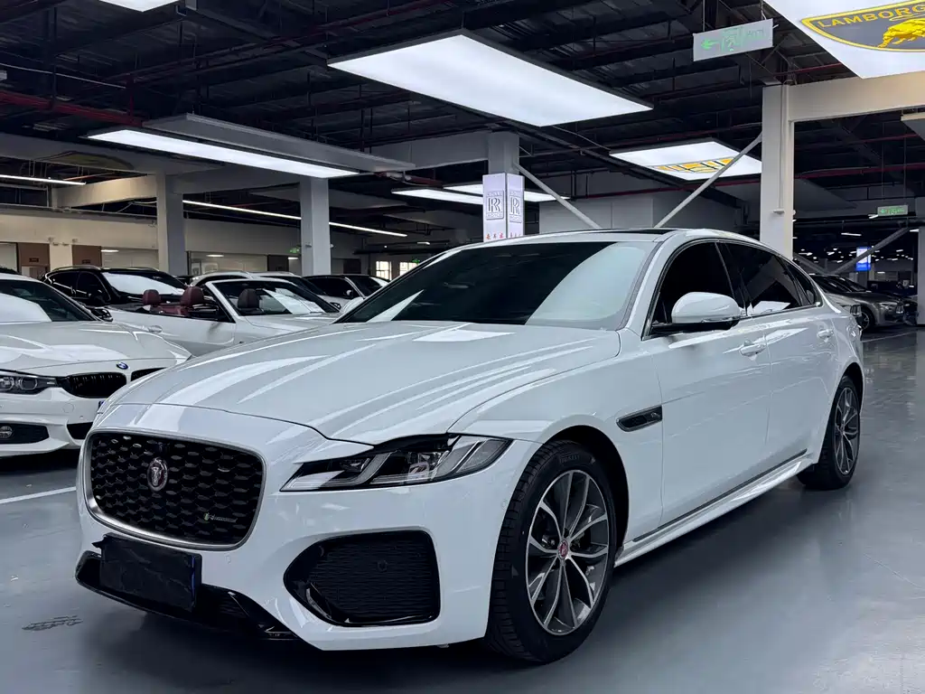 Купить Jaguar XFL