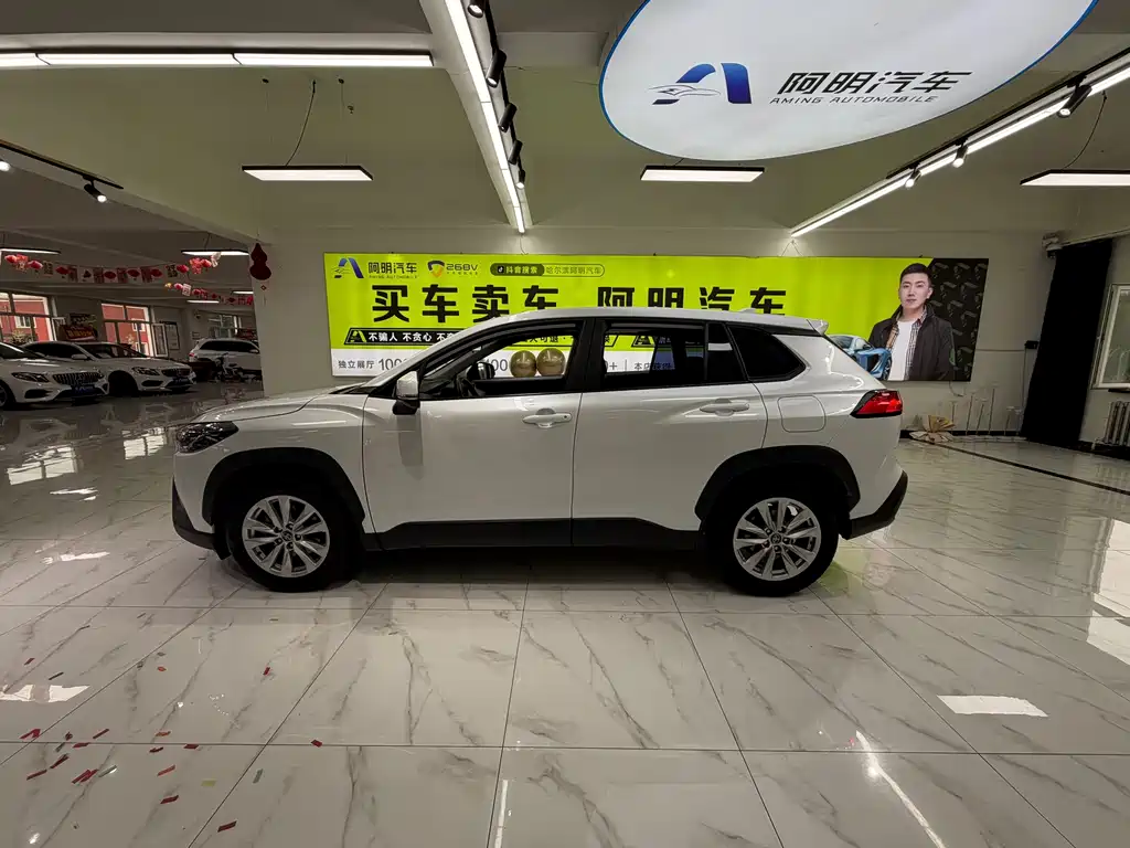Toyota Corolla Cross — миниатюра 7