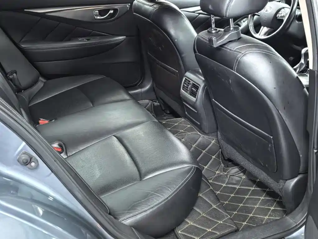 Infiniti Q50L 2015 2.0T Enjoy