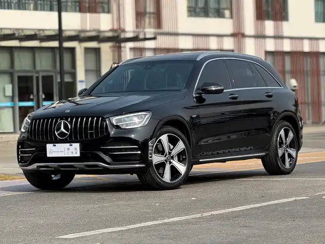 MERCEDES-BENZ GLC