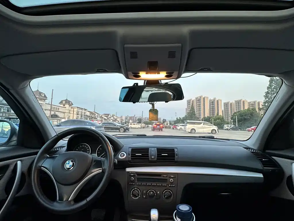 BMW 1 Series (Import) — миниатюра 8