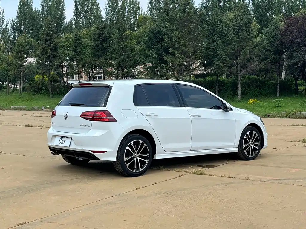 Volkswagen Golf — миниатюра 10