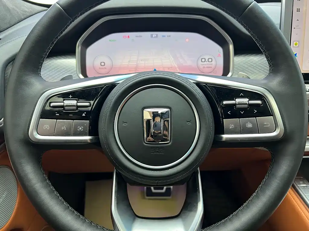 TANK TANK 700 NEW ENERGY