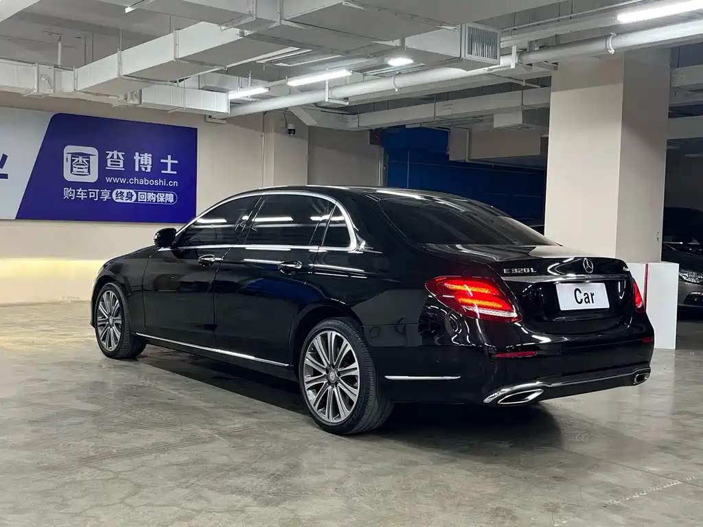 Mercedes-Benz E-Class — миниатюра 7