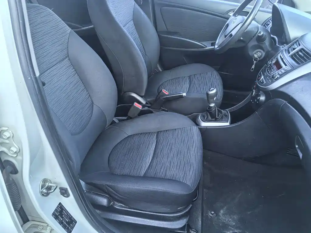Hyundai Ruiyi 1.4L Manual GLX, фото 4