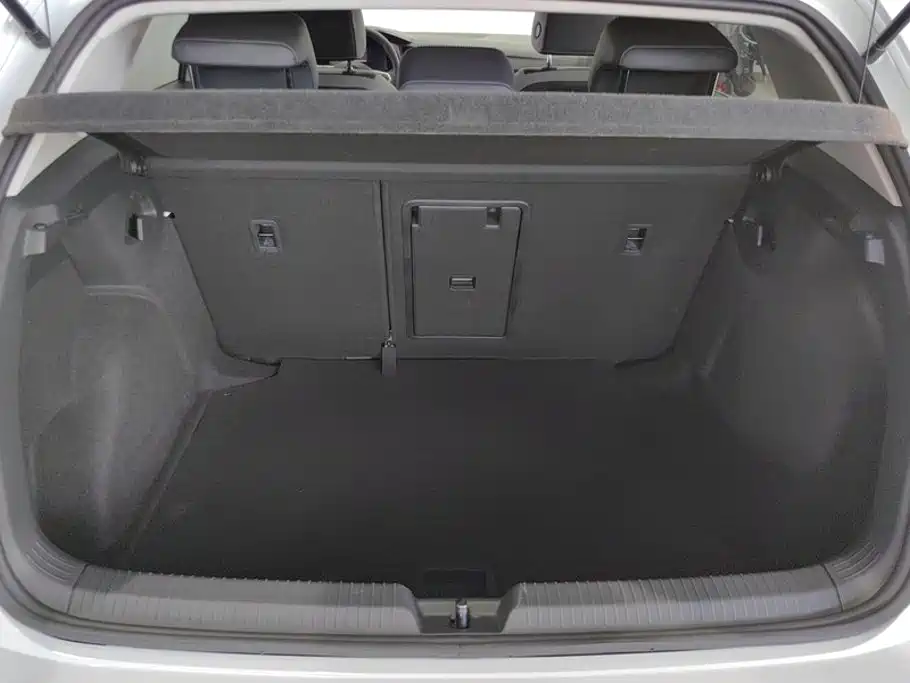 Volkswagen Golf — миниатюра 4
