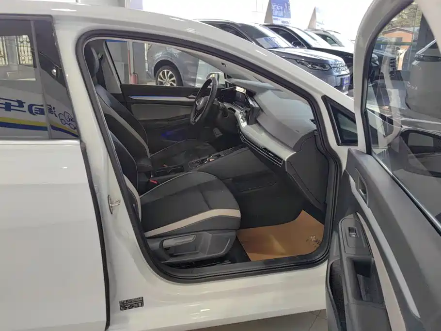 Volkswagen Golf — миниатюра 8