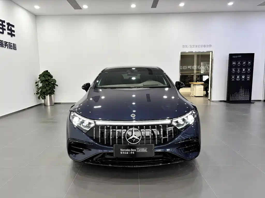 MERCEDES-BENZ EQS AMG