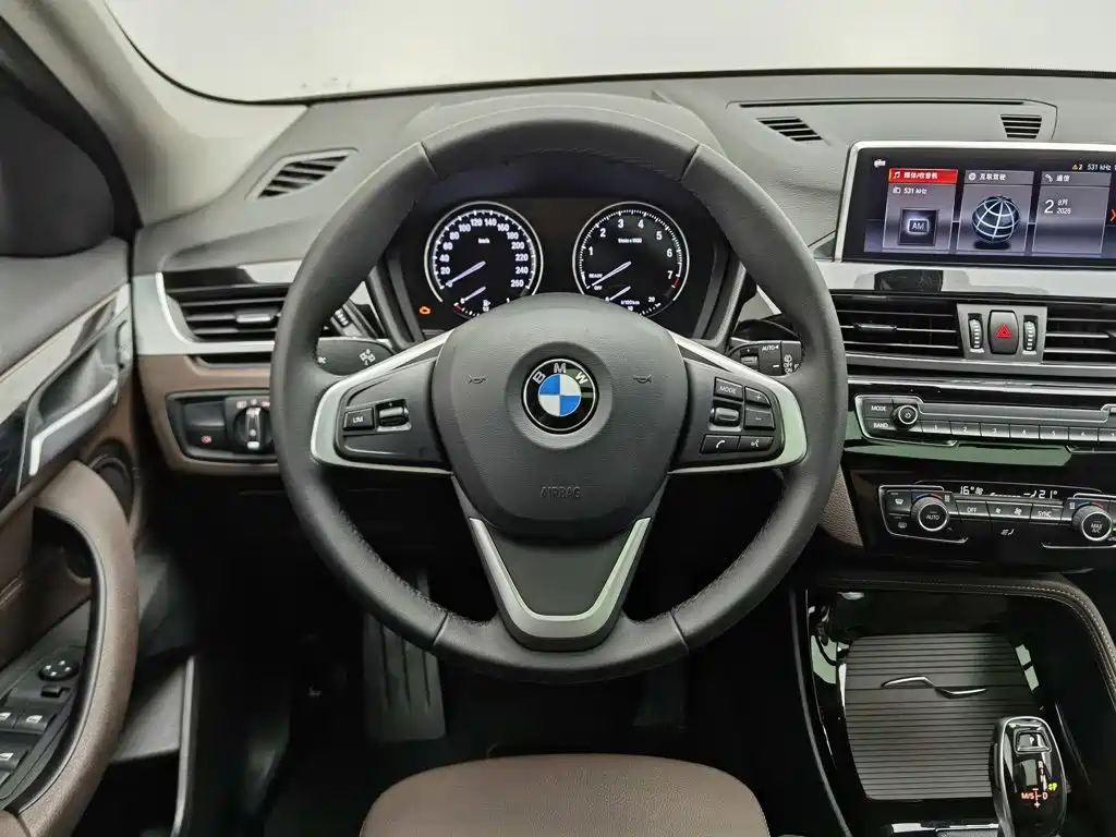 BMW X2 — миниатюра 11