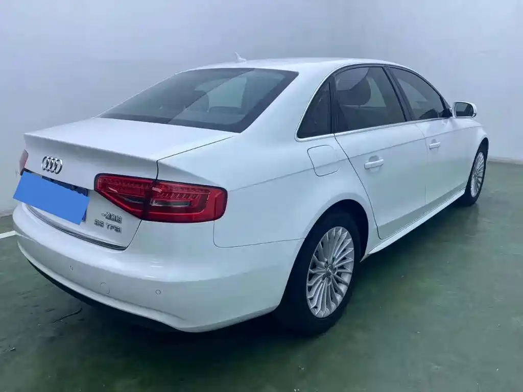 Audi A4L 2013 35 TFSI AT Comfort