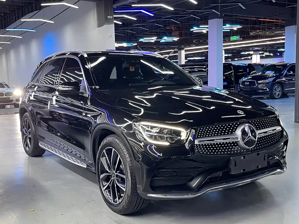 MERCEDES-BENZ  GLC