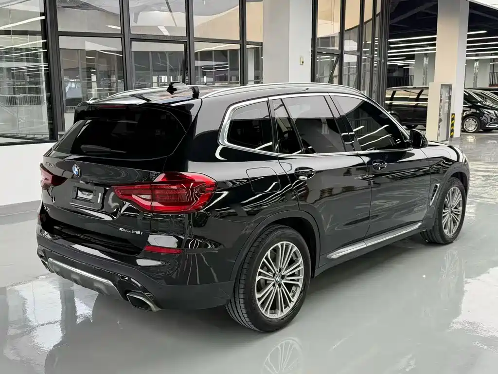 BMW X3 — миниатюра 9