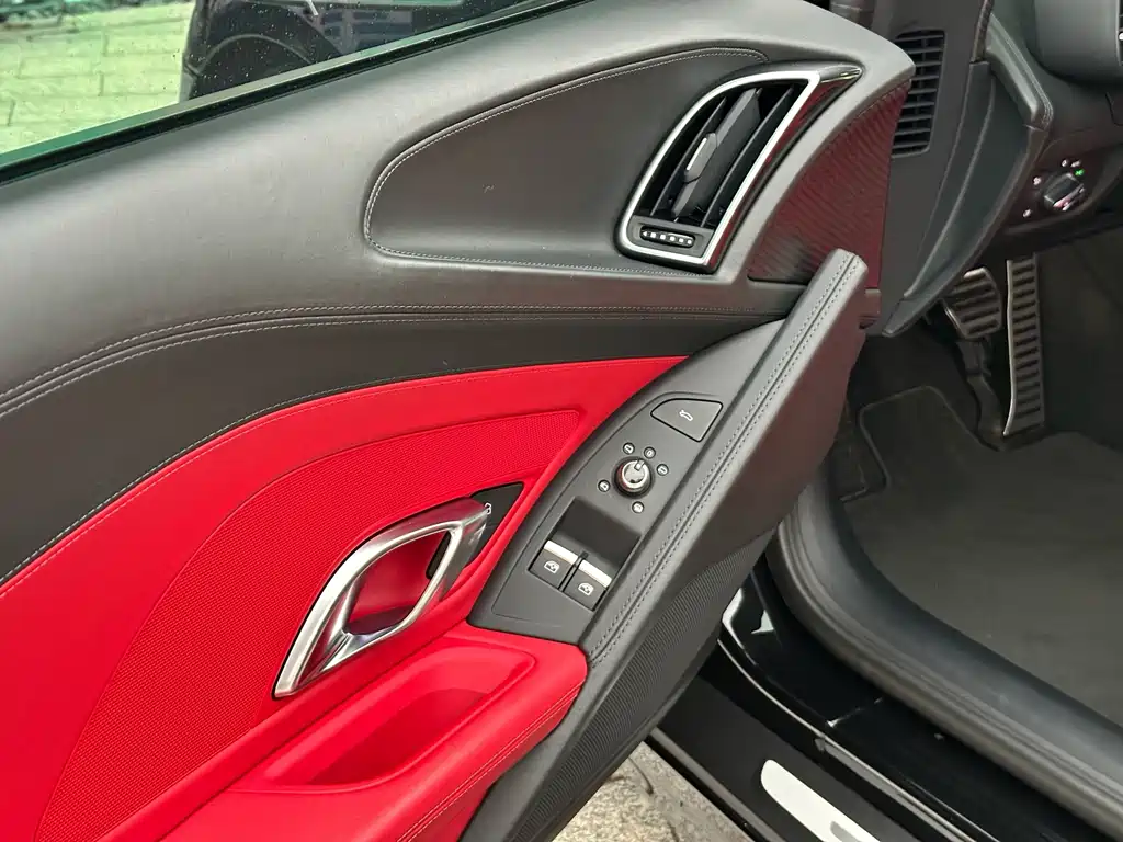Audi R8 — миниатюра 21
