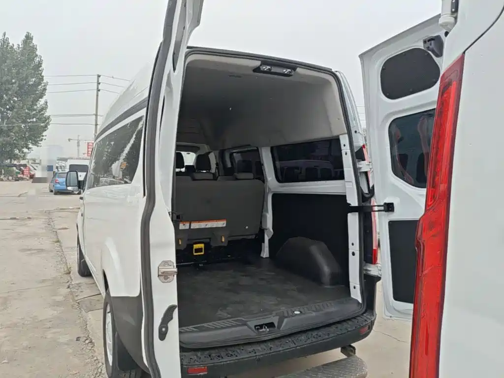 Ford Transit — миниатюра 19