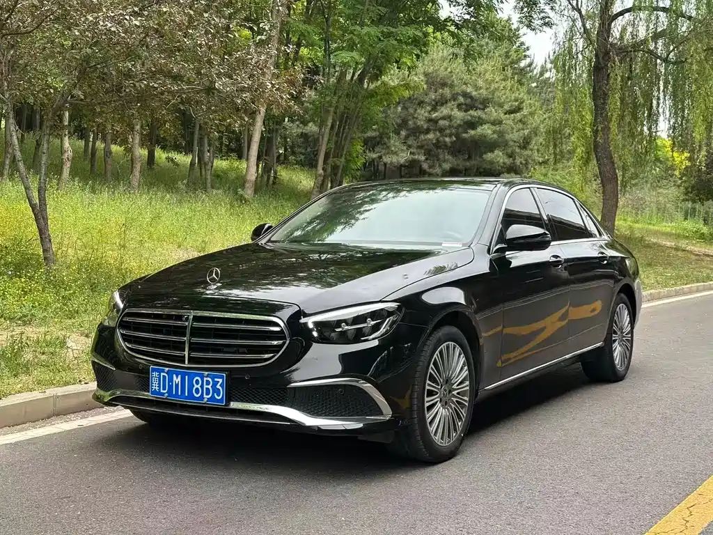 Mercedes-Benz E-Class 2023