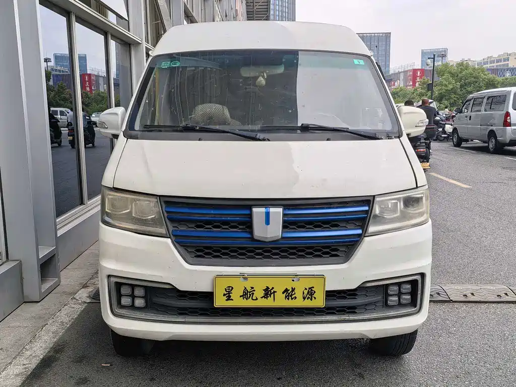 Yuan Cheng Yuan Cheng E5 — миниатюра 2