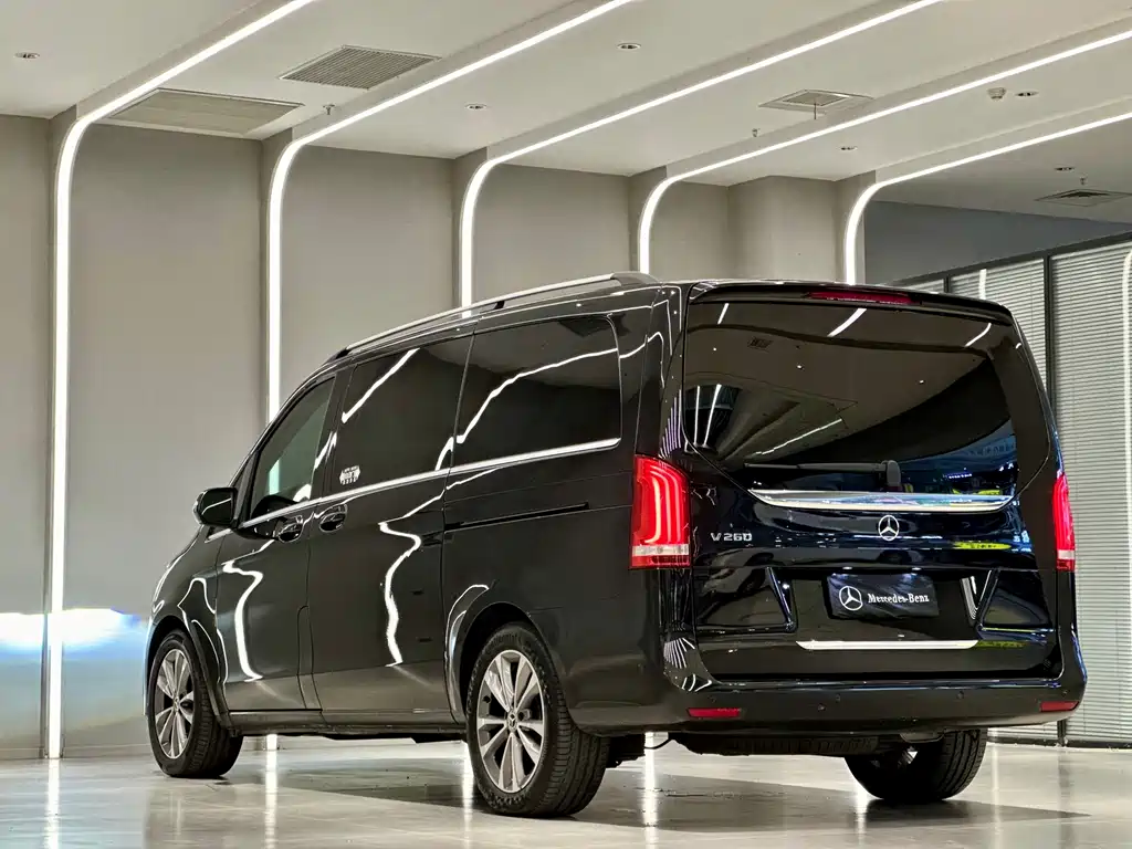 MERCEDES-BENZ V CLASS